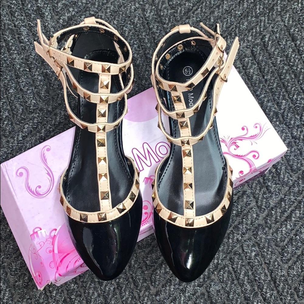 Top Moda Flats - Picture 5 of 7